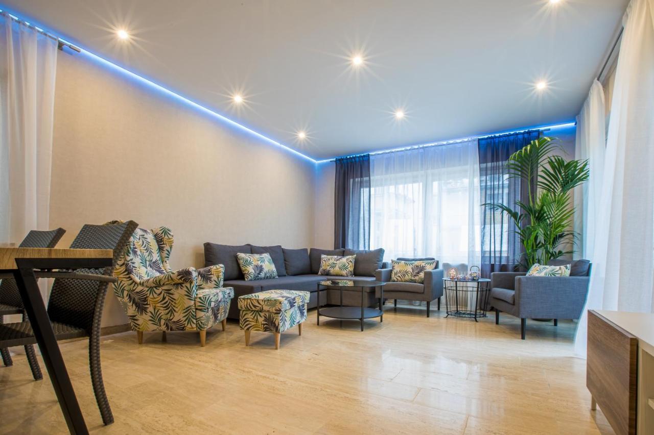 Modernes Apartment In Zentrumsnaehe Mit Eigenem Stellplatz バーデン＝バーデン エクステリア 写真