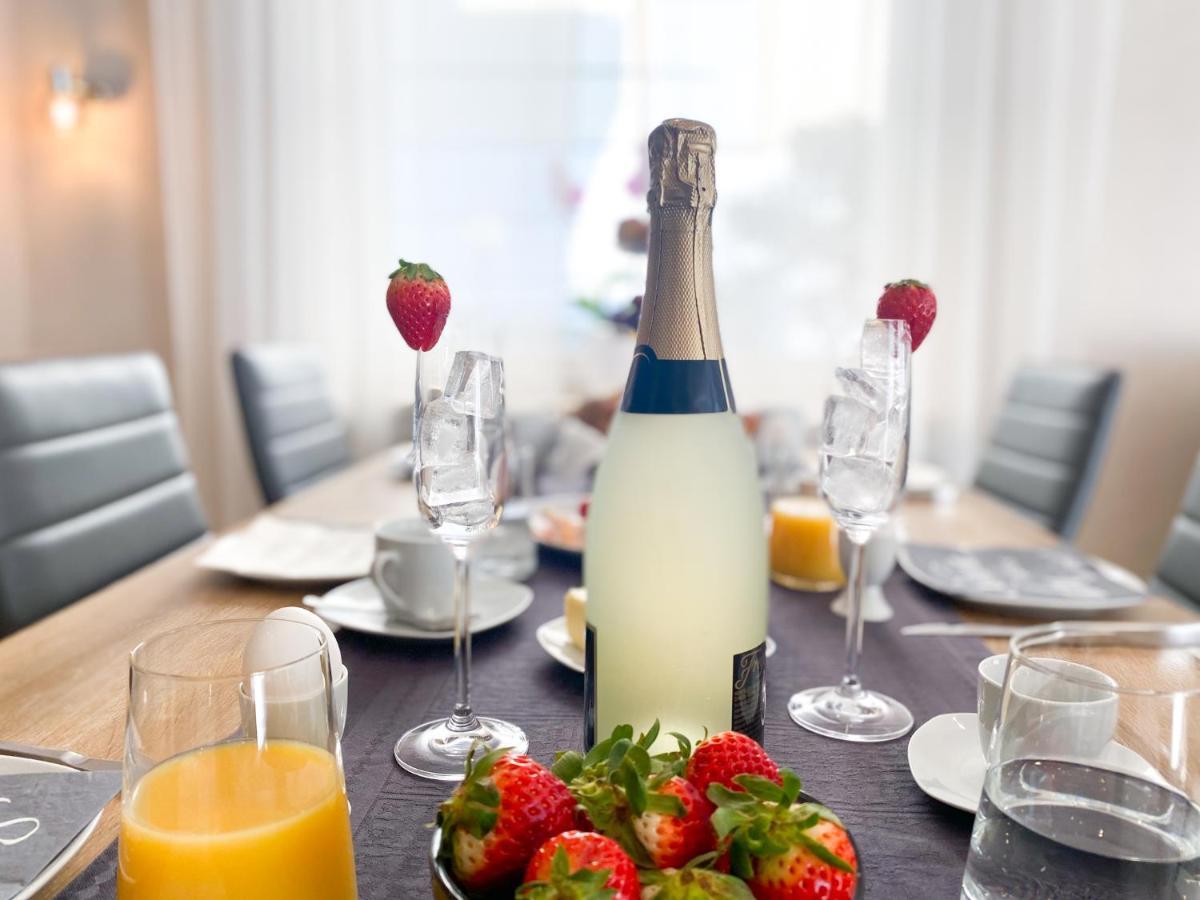 Modernes Apartment In Zentrumsnaehe Mit Eigenem Stellplatz バーデン＝バーデン エクステリア 写真