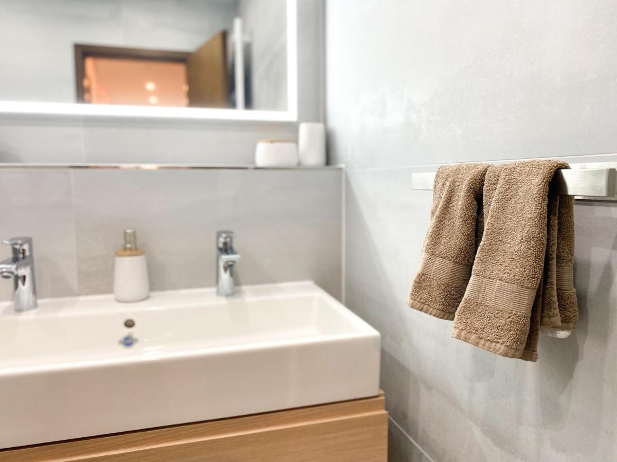 Modernes Apartment In Zentrumsnaehe Mit Eigenem Stellplatz バーデン＝バーデン エクステリア 写真
