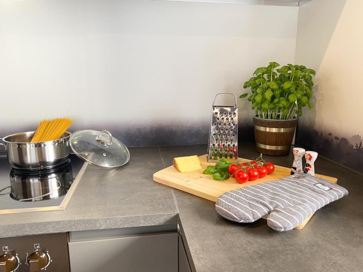 Modernes Apartment In Zentrumsnaehe Mit Eigenem Stellplatz バーデン＝バーデン エクステリア 写真