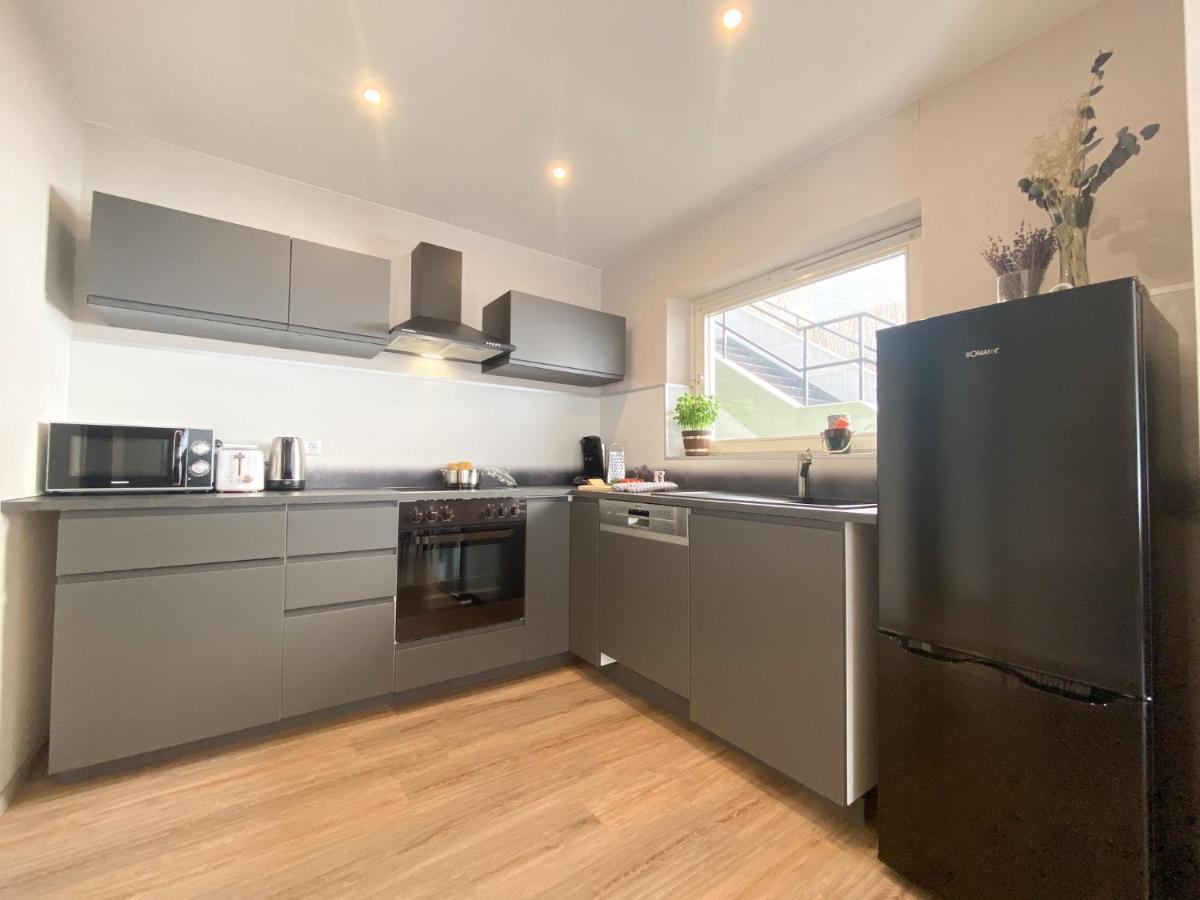 Modernes Apartment In Zentrumsnaehe Mit Eigenem Stellplatz バーデン＝バーデン エクステリア 写真